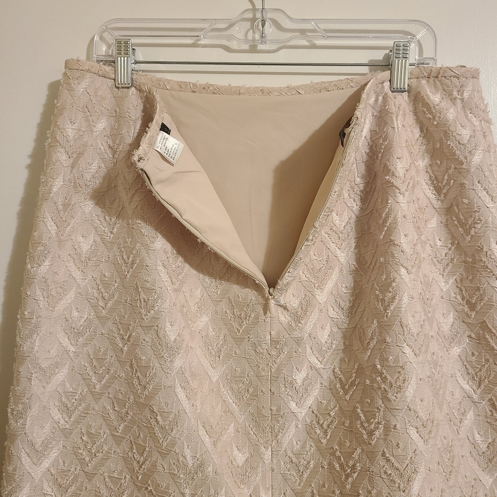 Preston & York Pencil Skirt - Picture 6 of 6